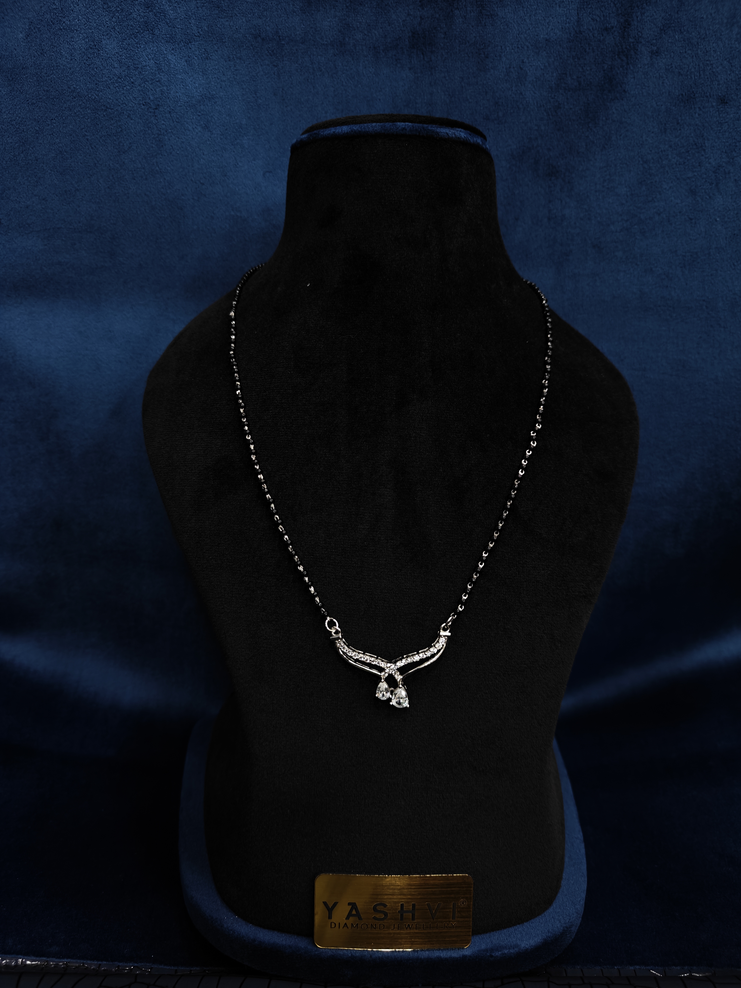 Jewellery in gold & silver